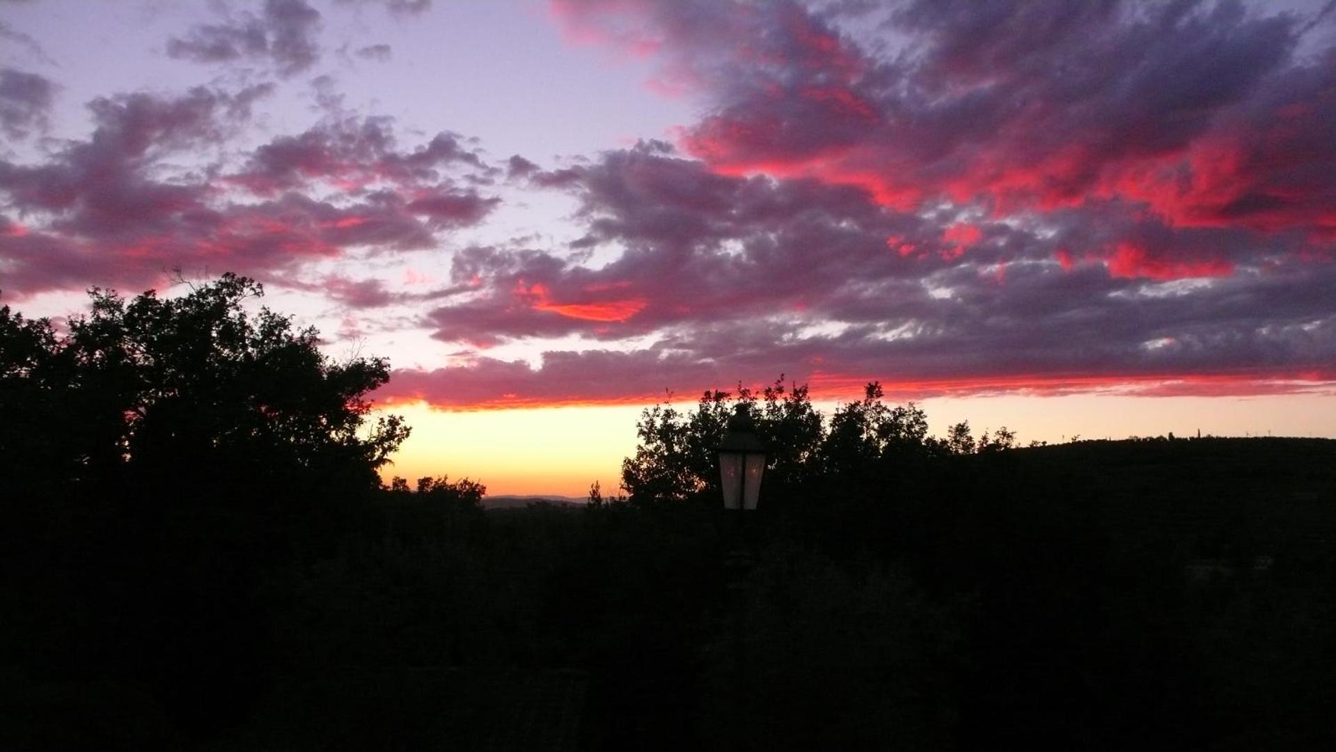 La Ghirlanda Bed & Breakfast *